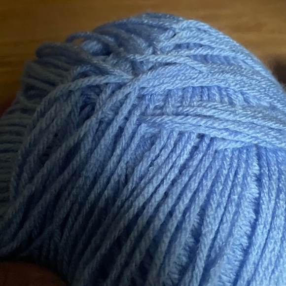 Yarn - Picture 2 of 4